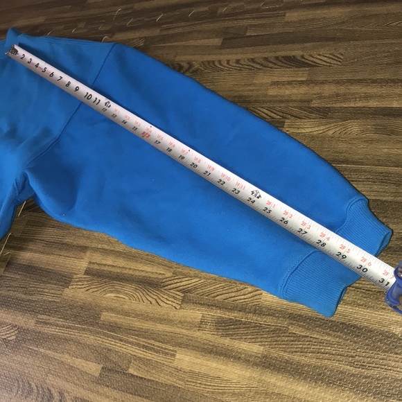 Men’s EUC M & M’s Blue Embroidered Sweatshirt Sz M or OVERSIZED WOMEN’s - Picture 4 of 9